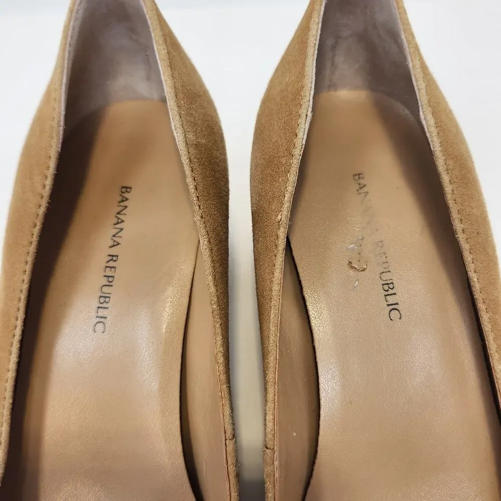 Banana Republic Womens Tan Suede Block Heels Pumps Size 7.5 M Round Toe Career